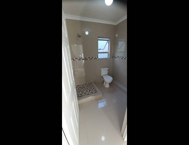 2 BEDROOM DUPLEX TO LET IN RISECLIFF